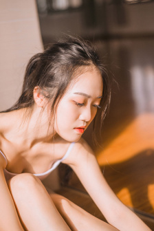 哈利波特与魔法石英语版免费观看